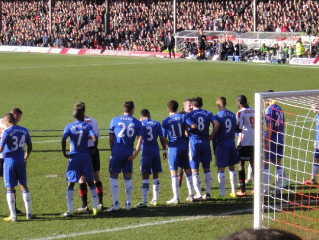 Brentford_Chelsea_FAcup_2013 Gareth_WIlliams_Flickr resize 8694349430_3e4814cb26