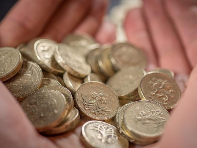 COINS_STOPPED_CLOCK_SHUTTERSTOCK_518102962