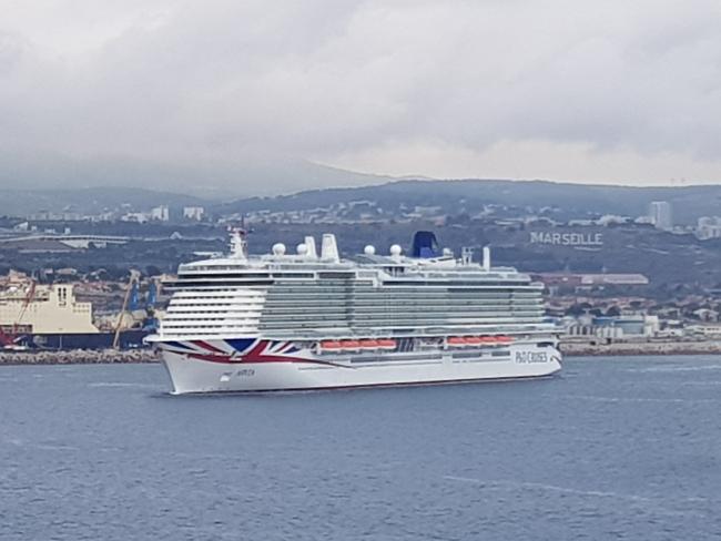 P&O_Arvia_Gerard_Wikimedia_CC_BY-SA