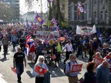 Brexit London 29March2019_5_Workers_PW_crop+edit
